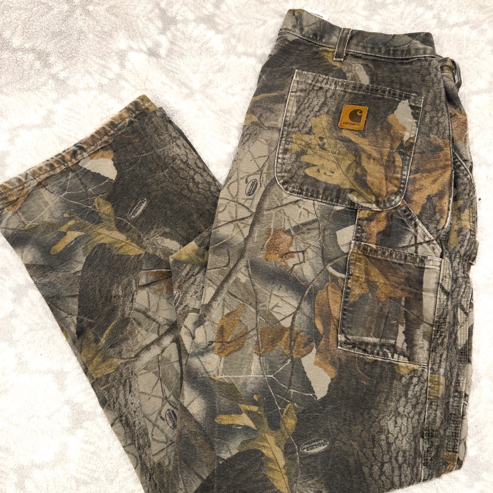 Vintage Carhartt Men's Camouflage Cargo Pants